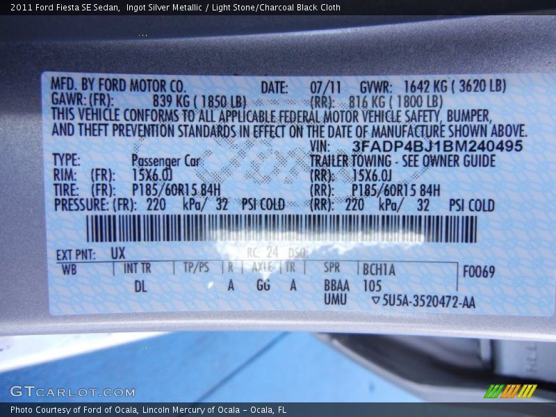 Ingot Silver Metallic / Light Stone/Charcoal Black Cloth 2011 Ford Fiesta SE Sedan