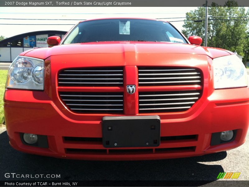 TorRed / Dark Slate Gray/Light Graystone 2007 Dodge Magnum SXT