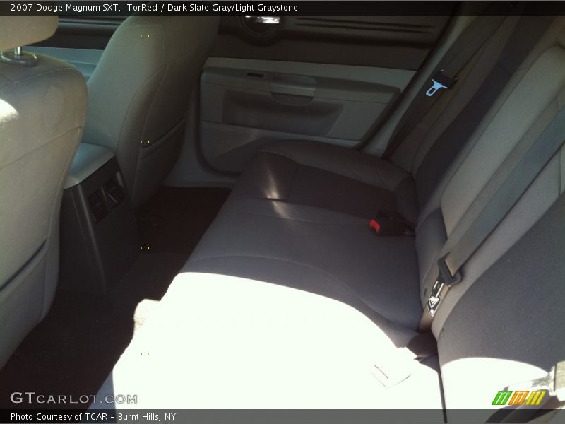 TorRed / Dark Slate Gray/Light Graystone 2007 Dodge Magnum SXT