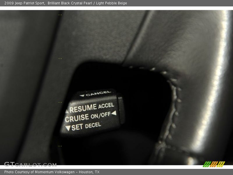 Brilliant Black Crystal Pearl / Light Pebble Beige 2009 Jeep Patriot Sport