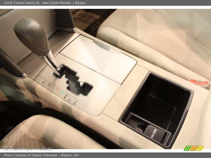 Aloe Green Metallic / Bisque 2009 Toyota Camry LE