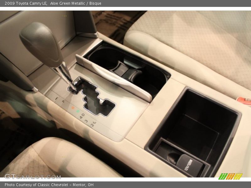 Aloe Green Metallic / Bisque 2009 Toyota Camry LE