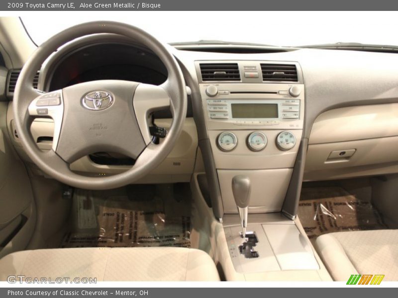 Aloe Green Metallic / Bisque 2009 Toyota Camry LE