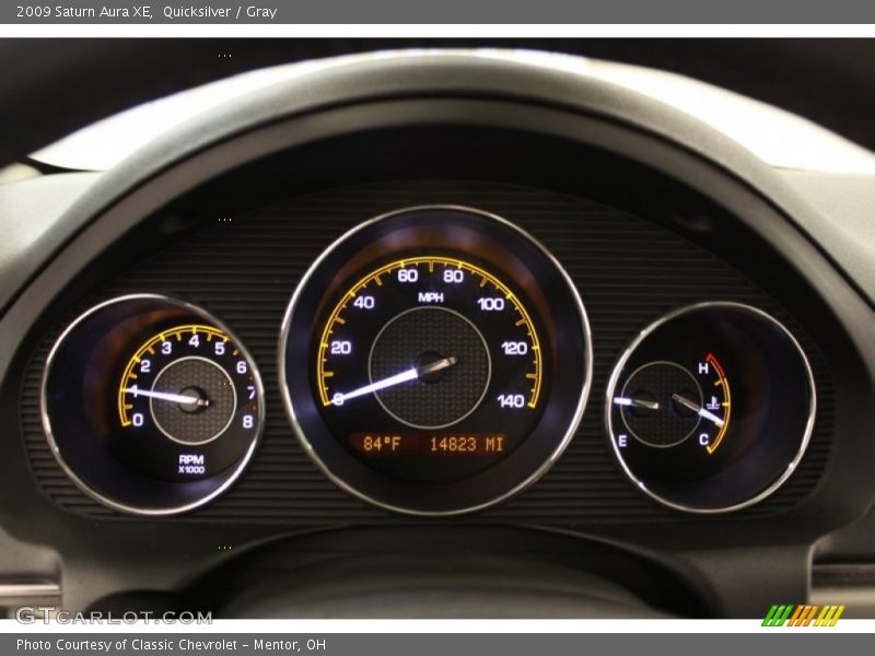 Quicksilver / Gray 2009 Saturn Aura XE