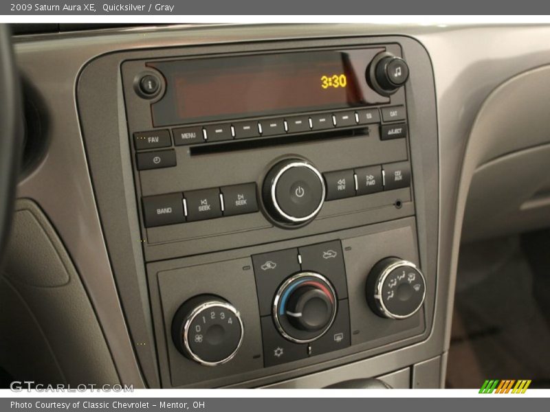 Quicksilver / Gray 2009 Saturn Aura XE