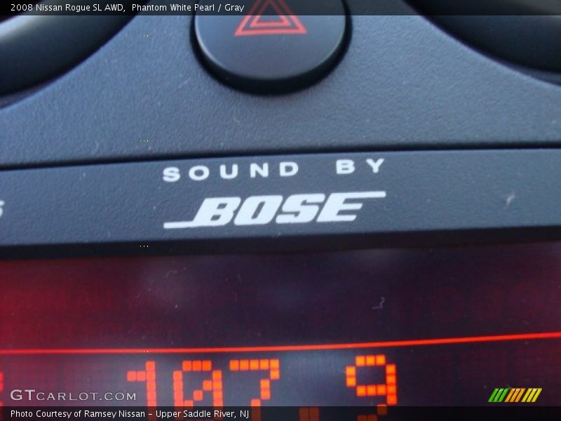Phantom White Pearl / Gray 2008 Nissan Rogue SL AWD