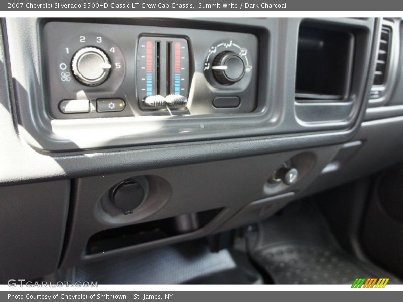 Summit White / Dark Charcoal 2007 Chevrolet Silverado 3500HD Classic LT Crew Cab Chassis