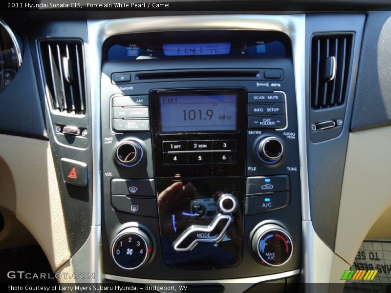 Porcelain White Pearl / Camel 2011 Hyundai Sonata GLS