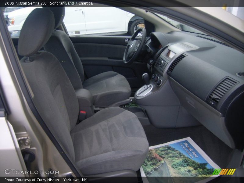 Sonoran Sand / Charcoal 2009 Nissan Sentra 2.0