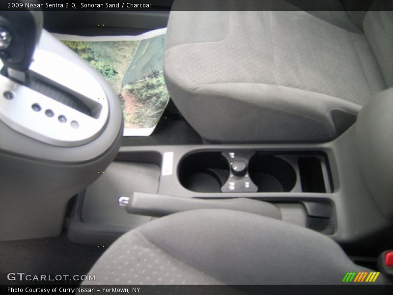 Sonoran Sand / Charcoal 2009 Nissan Sentra 2.0
