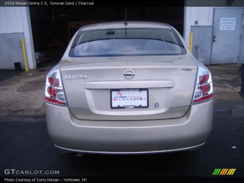 Sonoran Sand / Charcoal 2009 Nissan Sentra 2.0