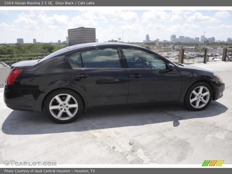 Onyx Black / Cafe Latte 2004 Nissan Maxima 3.5 SE