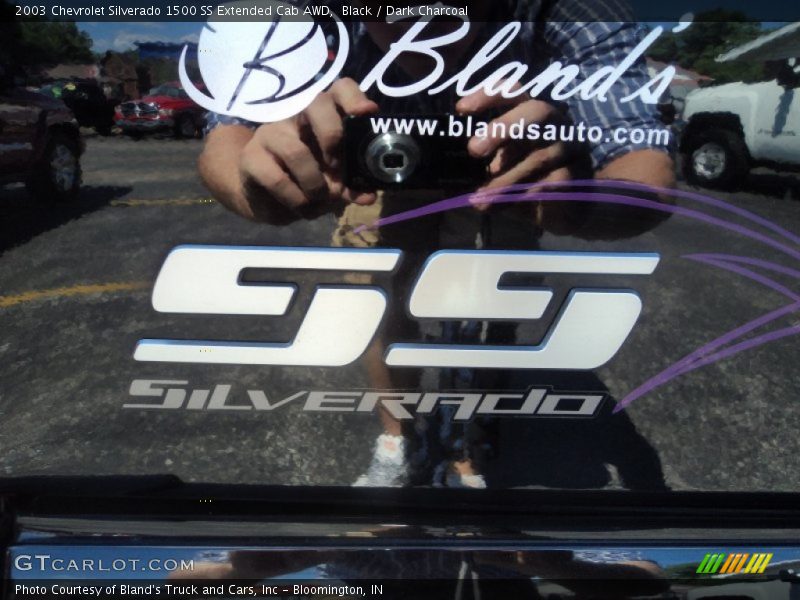 Black / Dark Charcoal 2003 Chevrolet Silverado 1500 SS Extended Cab AWD