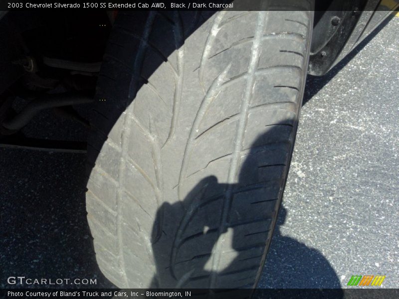 Black / Dark Charcoal 2003 Chevrolet Silverado 1500 SS Extended Cab AWD