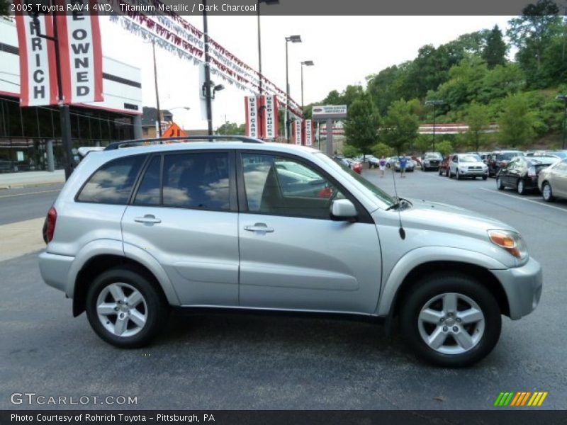Titanium Metallic / Dark Charcoal 2005 Toyota RAV4 4WD