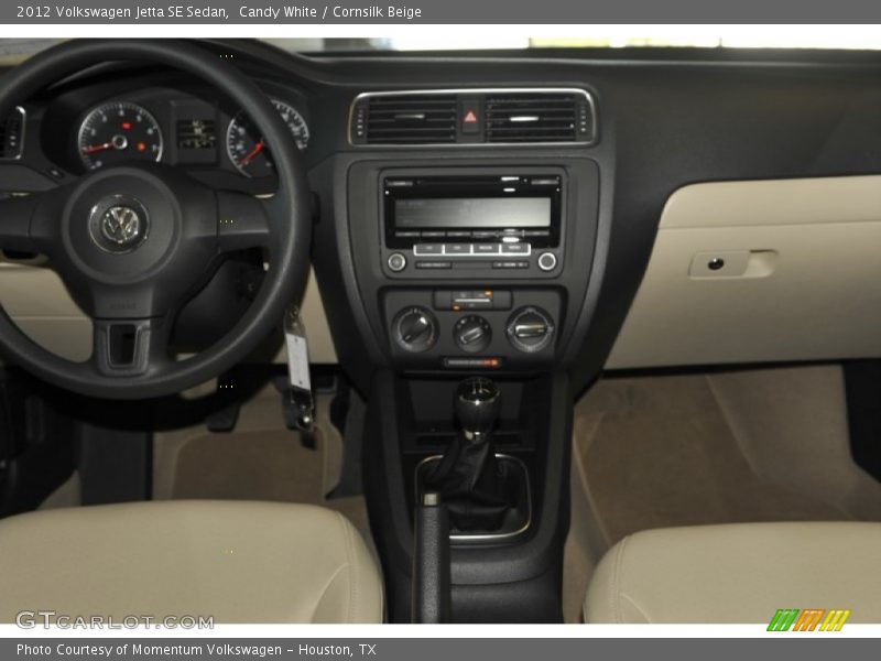 Candy White / Cornsilk Beige 2012 Volkswagen Jetta SE Sedan