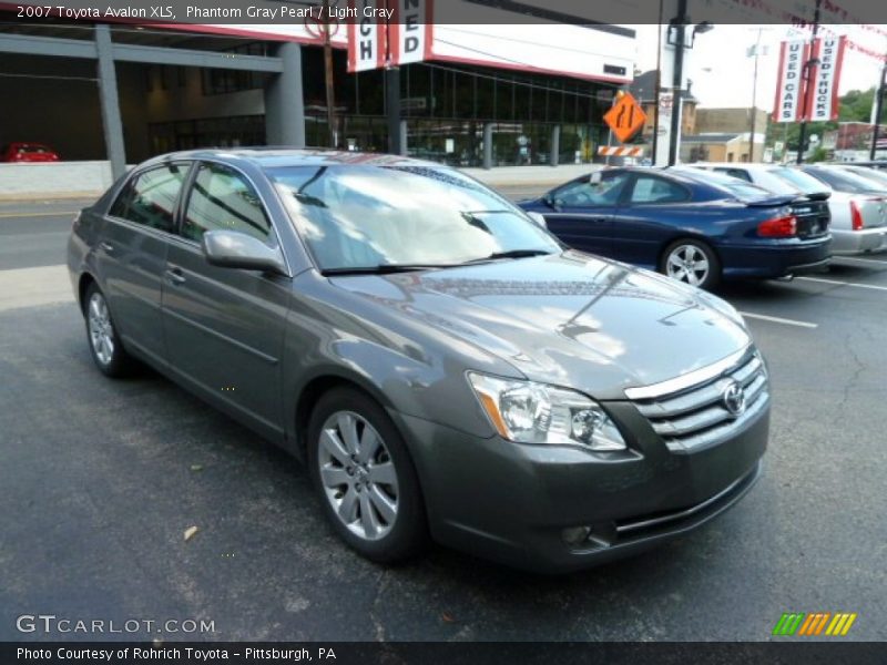 Phantom Gray Pearl / Light Gray 2007 Toyota Avalon XLS