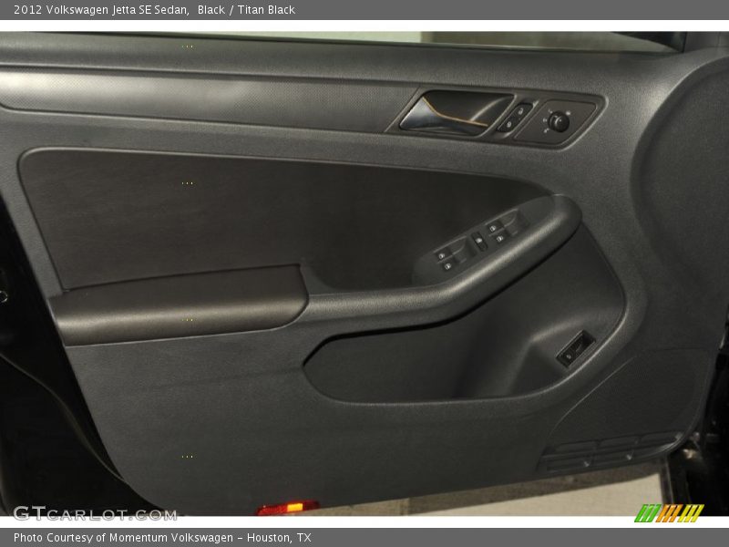 Black / Titan Black 2012 Volkswagen Jetta SE Sedan