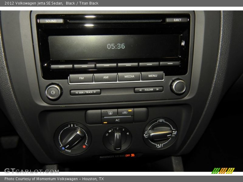 Black / Titan Black 2012 Volkswagen Jetta SE Sedan