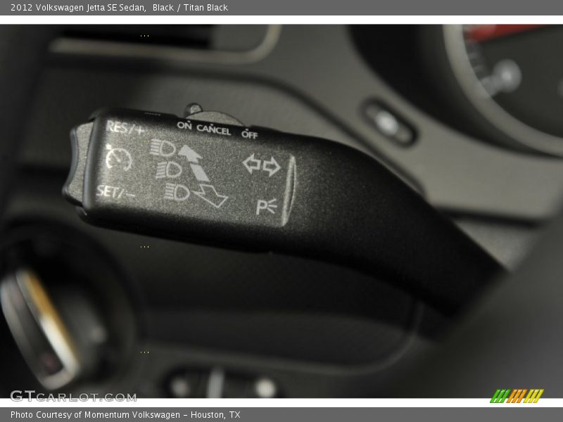 Black / Titan Black 2012 Volkswagen Jetta SE Sedan