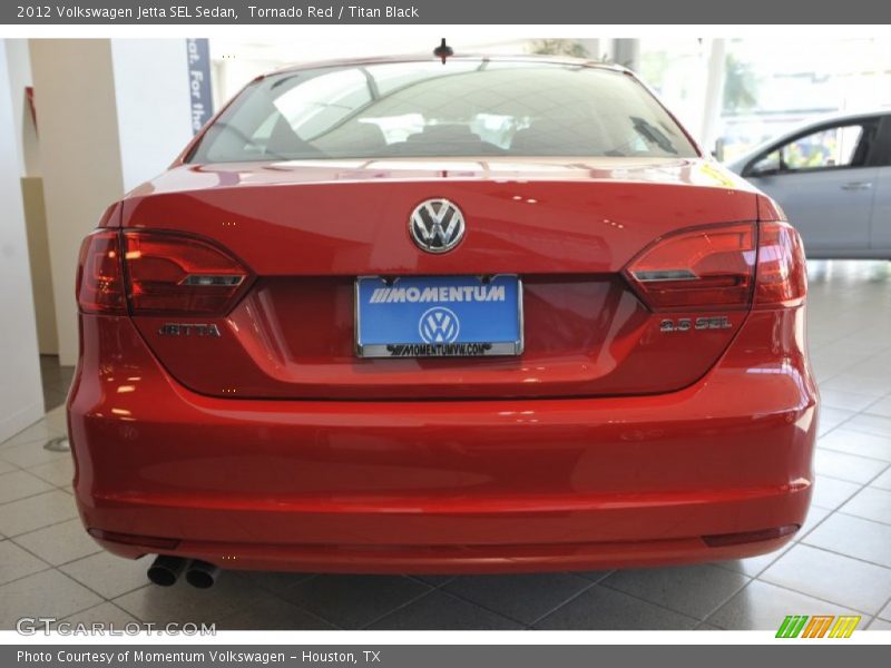 Tornado Red / Titan Black 2012 Volkswagen Jetta SEL Sedan