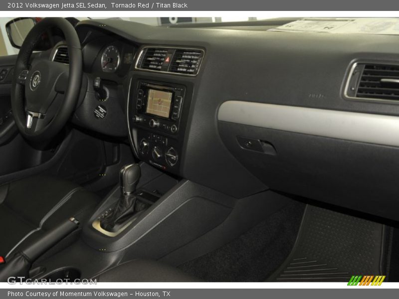 Tornado Red / Titan Black 2012 Volkswagen Jetta SEL Sedan