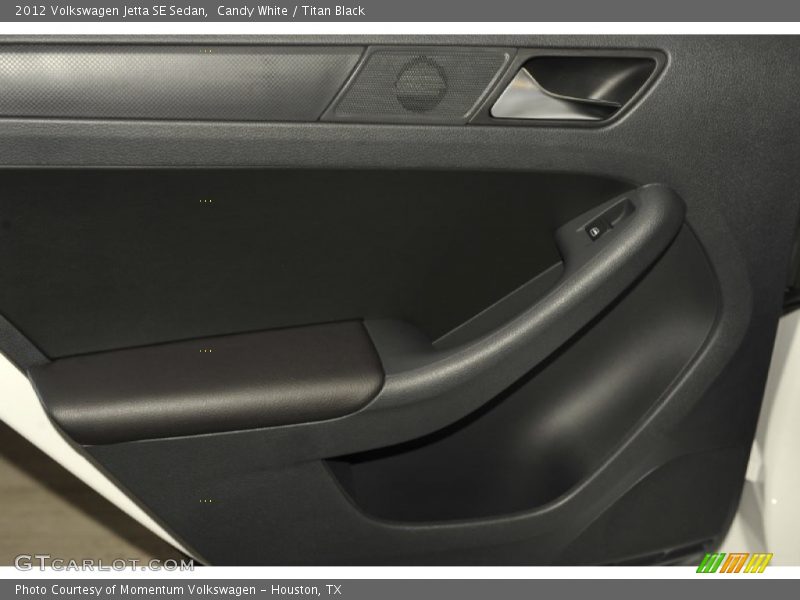 Candy White / Titan Black 2012 Volkswagen Jetta SE Sedan