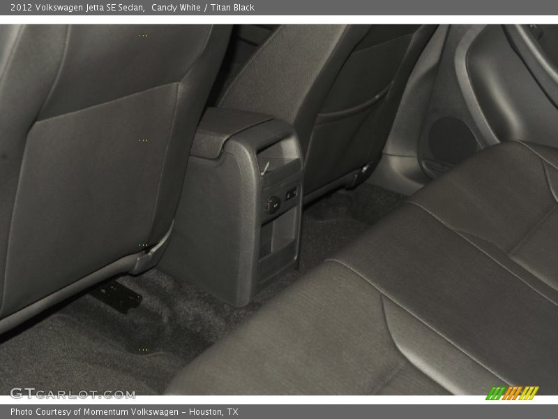 Candy White / Titan Black 2012 Volkswagen Jetta SE Sedan