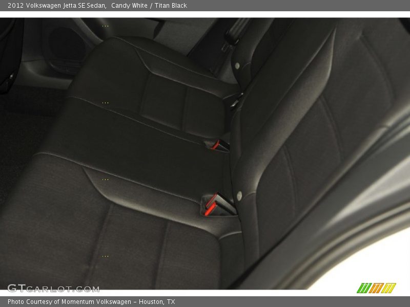 Candy White / Titan Black 2012 Volkswagen Jetta SE Sedan