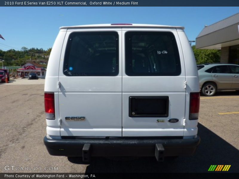 Oxford White / Medium Flint 2010 Ford E Series Van E250 XLT Commericial