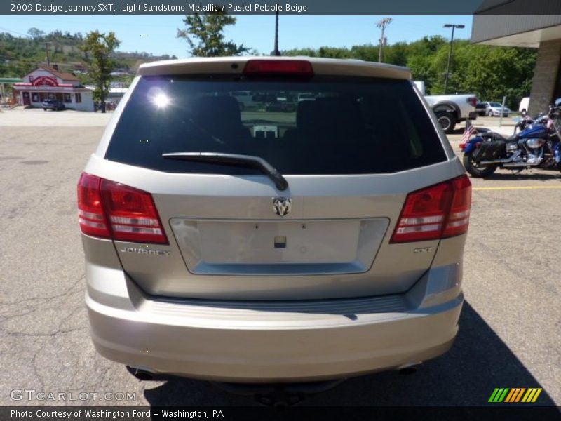 Light Sandstone Metallic / Pastel Pebble Beige 2009 Dodge Journey SXT