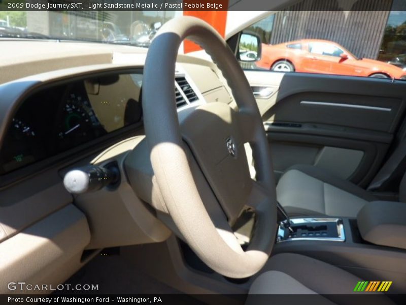 Light Sandstone Metallic / Pastel Pebble Beige 2009 Dodge Journey SXT