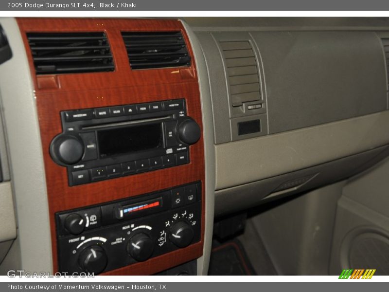 Black / Khaki 2005 Dodge Durango SLT 4x4