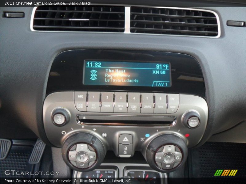 Controls of 2011 Camaro SS Coupe
