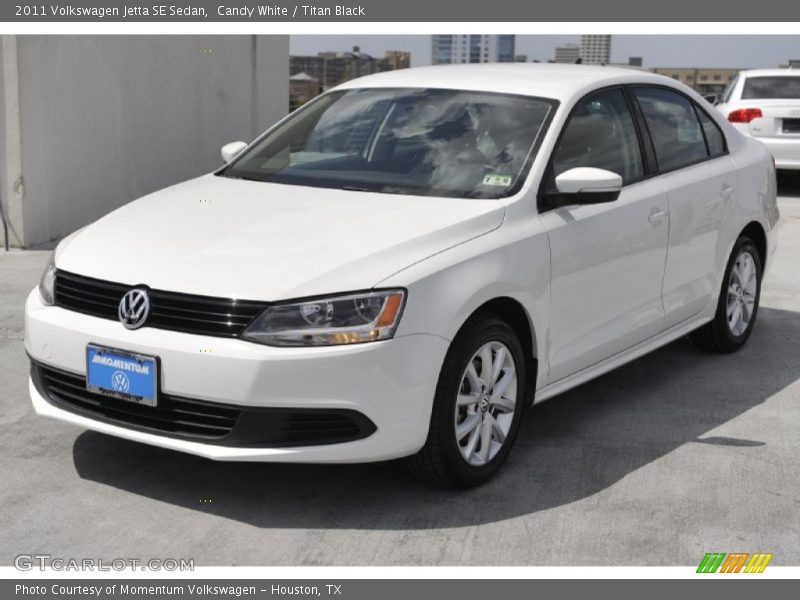 Candy White / Titan Black 2011 Volkswagen Jetta SE Sedan
