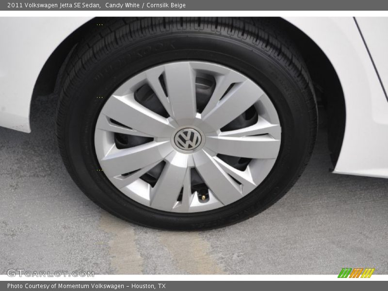 Candy White / Cornsilk Beige 2011 Volkswagen Jetta SE Sedan