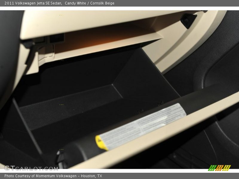 Candy White / Cornsilk Beige 2011 Volkswagen Jetta SE Sedan