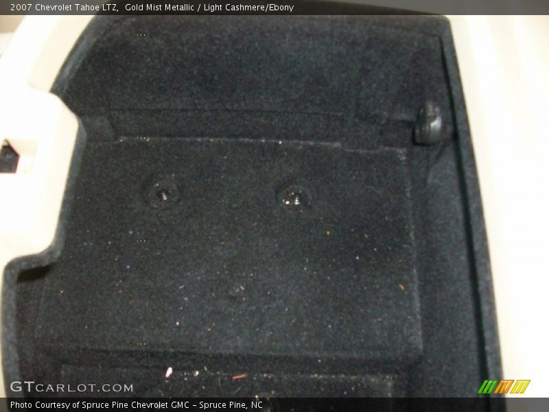 Gold Mist Metallic / Light Cashmere/Ebony 2007 Chevrolet Tahoe LTZ