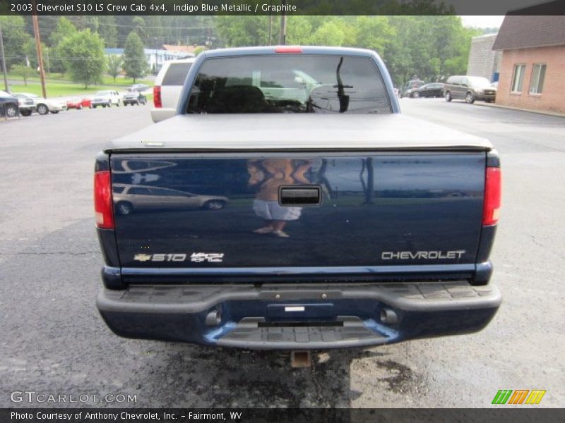 Indigo Blue Metallic / Graphite 2003 Chevrolet S10 LS Crew Cab 4x4