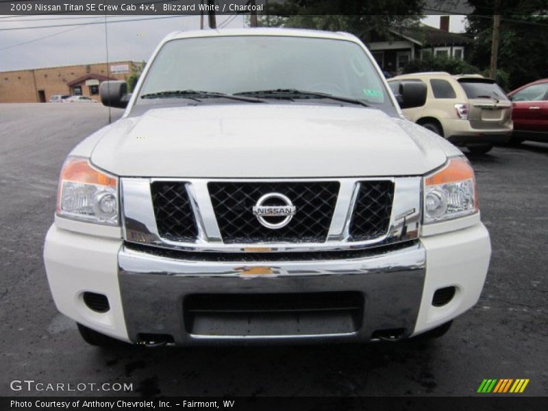Blizzard White / Charcoal 2009 Nissan Titan SE Crew Cab 4x4