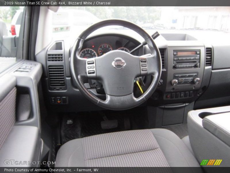 Blizzard White / Charcoal 2009 Nissan Titan SE Crew Cab 4x4