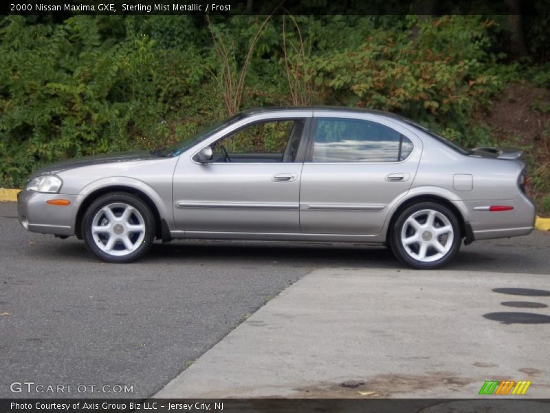 Sterling Mist Metallic / Frost 2000 Nissan Maxima GXE