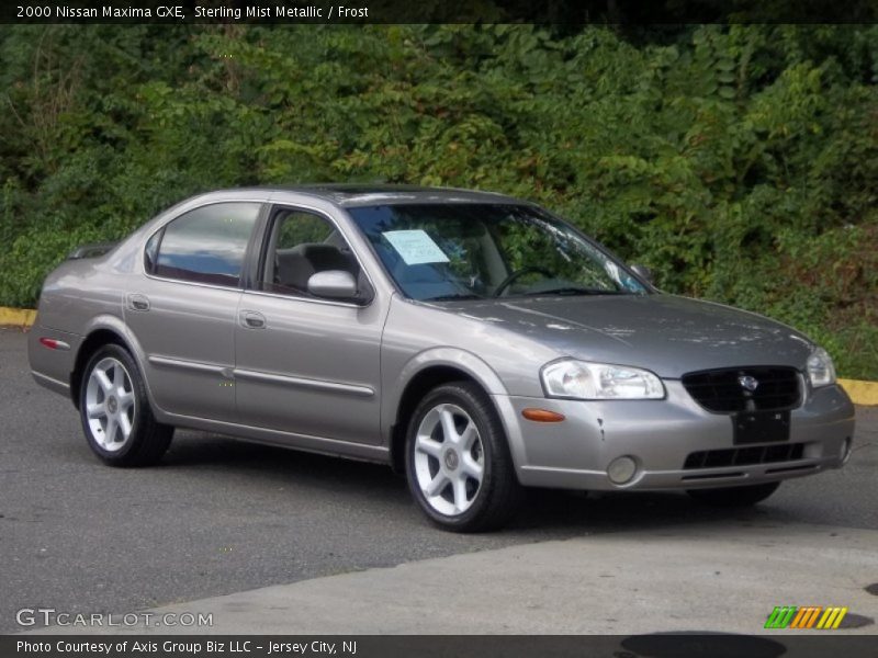 Sterling Mist Metallic / Frost 2000 Nissan Maxima GXE