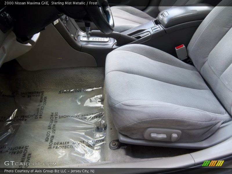 Sterling Mist Metallic / Frost 2000 Nissan Maxima GXE
