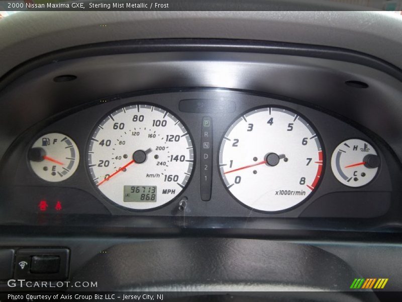 Sterling Mist Metallic / Frost 2000 Nissan Maxima GXE