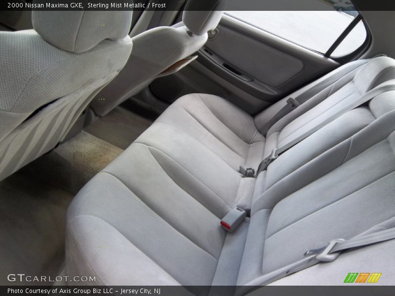 Sterling Mist Metallic / Frost 2000 Nissan Maxima GXE