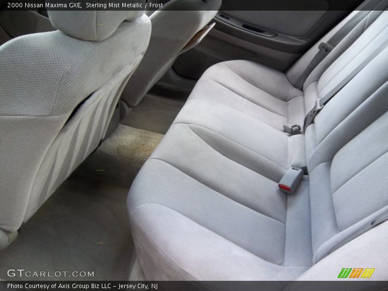 Sterling Mist Metallic / Frost 2000 Nissan Maxima GXE