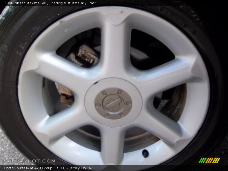 Sterling Mist Metallic / Frost 2000 Nissan Maxima GXE