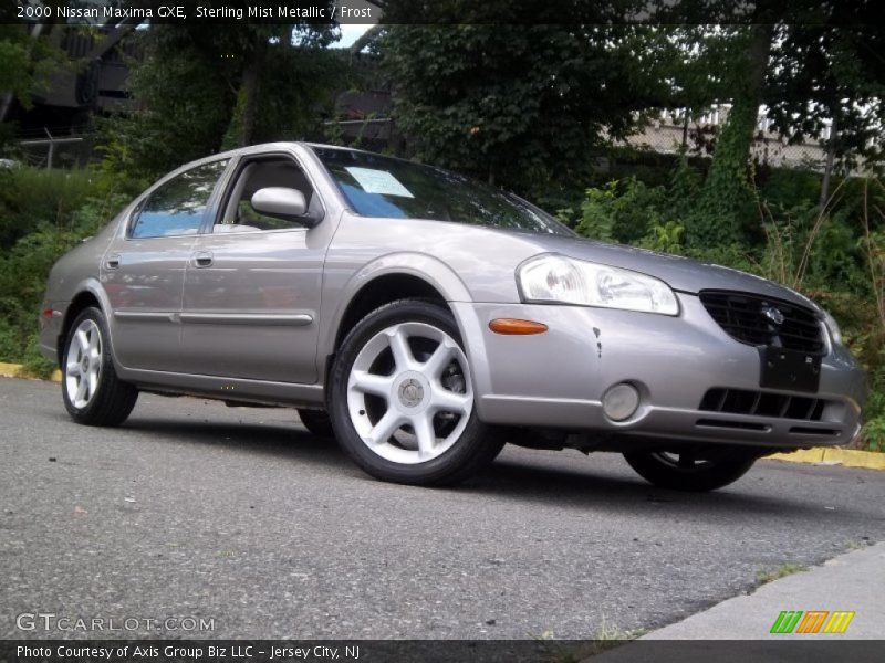 Sterling Mist Metallic / Frost 2000 Nissan Maxima GXE