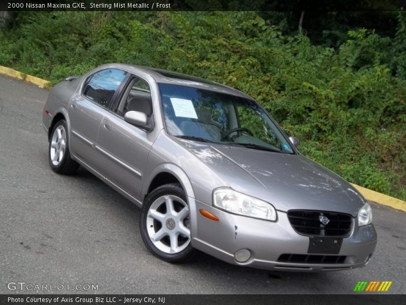 Sterling Mist Metallic / Frost 2000 Nissan Maxima GXE